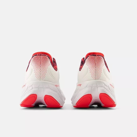 New Balance NYC Marathon Fresh Foam X More V4 Running Shoes / Sneakers White Red - Picture 4 of 11
